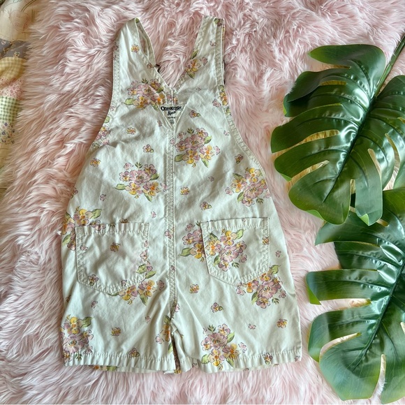 Oshkosh B’gosh Pink & Orange Floral Vestbak Shorts Overalls Sz 3T Cottage Core - Picture 5 of 13